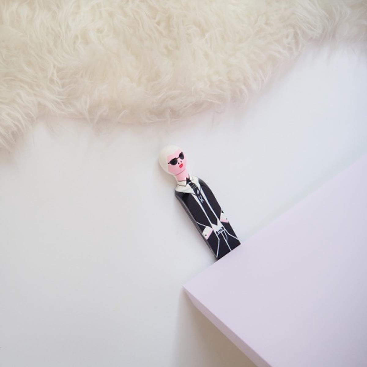 Carl Doorstop Wedgie