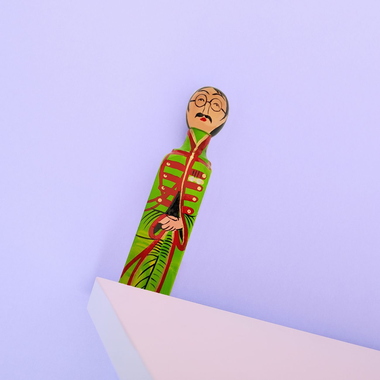 Lennon Doorstop Wedgie