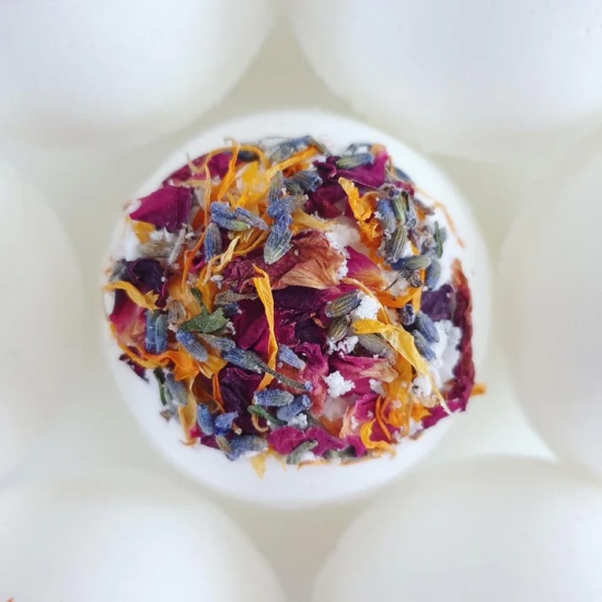 Floral Secret Bath Bomb -120g